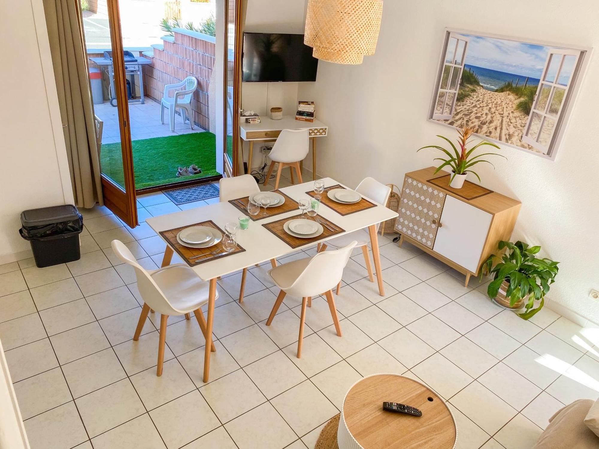 Maison "Douceurs D'Ete " Maison De Vacances Bord De Mer A Vias Plage - 600M De La Plage Et Du Canal Du Midi - Piscine Residentielle, Wifi Fibre, Activites Et Loisirs Экстерьер фото